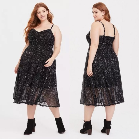 Torrid Dark Grey Leopard Mesh Midi Dress Sleeveless V-Neck Fairygoth Size 1X - Picture 1 of 12